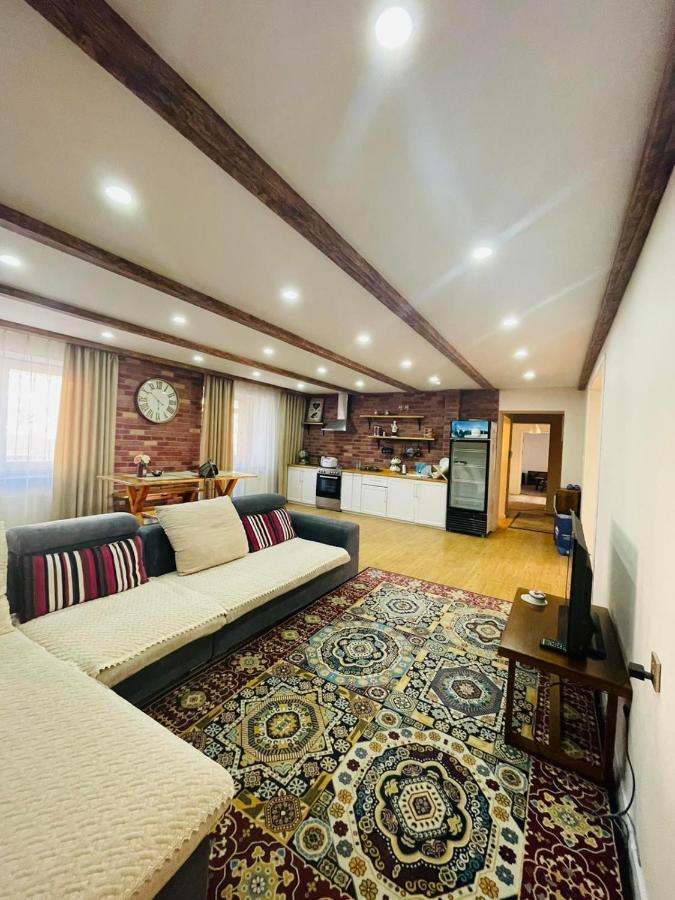 Summit Guest House Ulan Bator Exterior foto